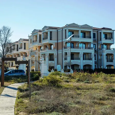 Life One-bedroom With Sea View By Flаt Manаger *