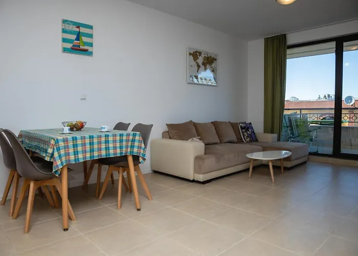 Life One-bedroom With Sea View By Flаt Manаger