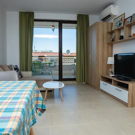 公寓 Life One-bedroom With Sea View By Flаt Manаger 索佐波尔