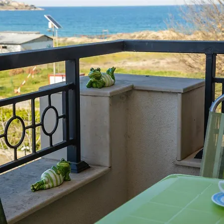 Life One-bedroom With Sea View By Flаt Manаger Apartament Sozopol
